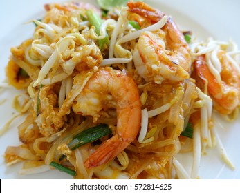 Shrimp Pad Thai Served In White Dish