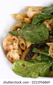 Shrimp Penne Pasta With Various Greens