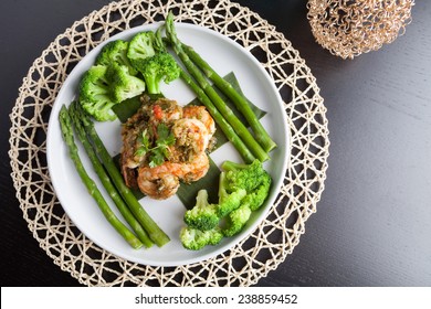 Shrimp Scampi Seafood Dish With Broccoli And Asparagus.