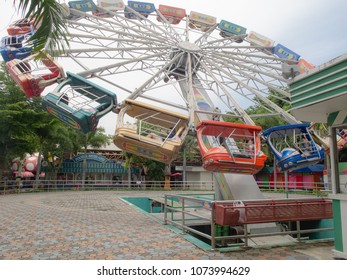 Siam Park City, Bangkok, Thailand - July 2016 :  BoxCoaster In Themepark With Beautiful Sky