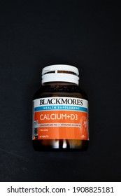 SIBU, MALAYSIA - FEBRUARY 3, 2021: Bottle Of Calcium And Vitamin D. It Is Well Known To Build And Maintain Strong Bones.