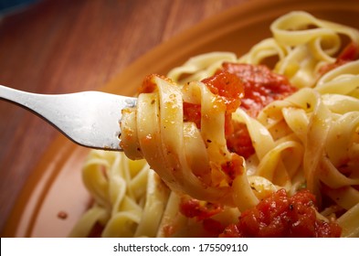 Sicilian Homemade   Pasta  Fettuccine With Marinara Sauce .farm-style