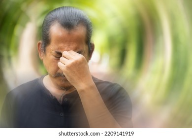 Sick Asian Senior Man Suffering From Headache, Concept Of Health And Sickness Concept For Vertigo Symptoms, Dizziness, Stress, Stroke, Depression, Burnout, Alzheimer, Brain Cancer, Memory Loss