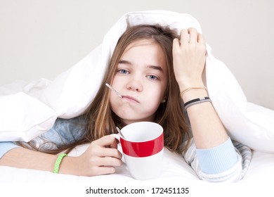 Teen girl in hospital bed Images, Stock Photos & Vectors | Shutterstock