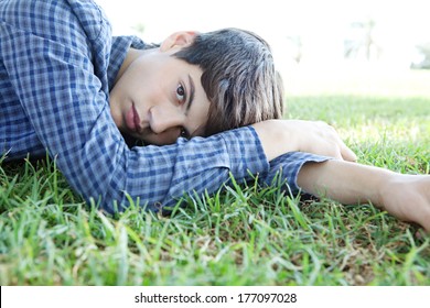 Teen boy laying down — photo 7