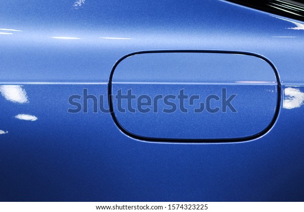 Side tank lid for cars and for\
opening and closing fuel filling.selective\
focus