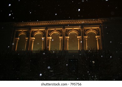 Side View Of Art Institute Of Chicago