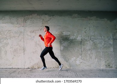 962,685 Man jogging Images, Stock Photos & Vectors | Shutterstock