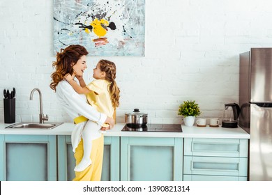 219,589 Parents hugging kids Images, Stock Photos & Vectors | Shutterstock