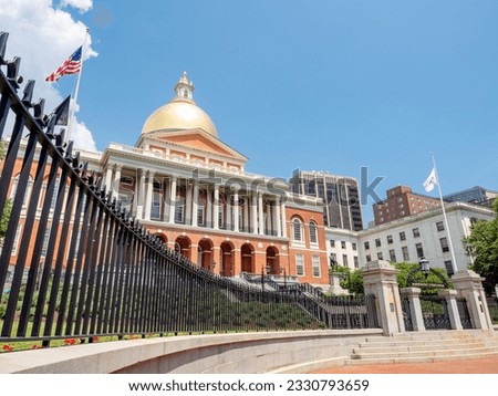 Side view of Massachusetts State House, Boston Beacon Hill, Massachusetts, USA.