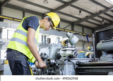 Side View Mid Adult Male Worker Stock Photo 498362968 | Shutterstock