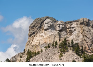 Side view of Mount Rushmore with sunlight