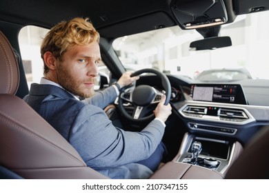 1,955 Classic car driver side Images, Stock Photos & Vectors | Shutterstock