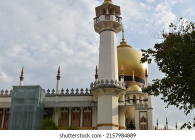 Side View of Sultan Mosque from Muscat Street, Kampong Glam