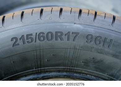 Side view of tire with tire width, height and wheel diameter designation