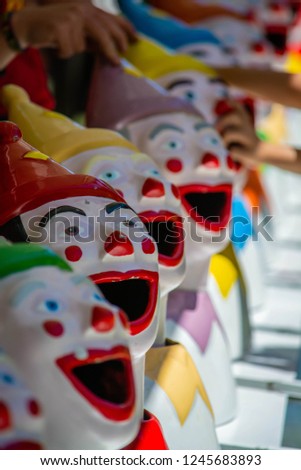 Sideshow clown game
