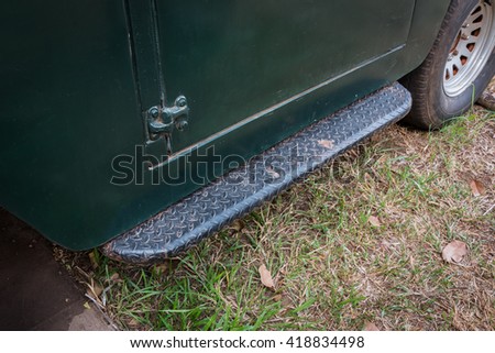 Sidestep of pickup