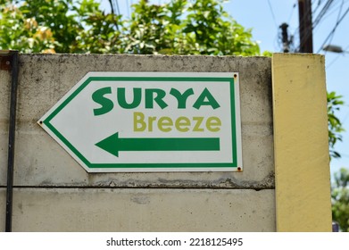 Sidoarjo, Indonesia - Oktober 9, 2022: Signposts To The Surya Breeze Housing Complex, Karangbong Village, Gedangan District, Sidoarjo District, East Java Province, Indonesia