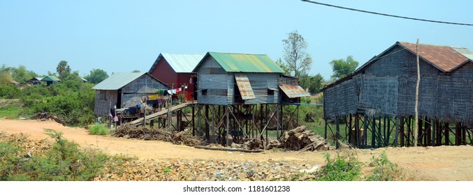 SIEM REAP CAMBODIA MARCH 30: Typical Homes On Stilts On The Bank Of The Tone Sap River On March 30 2013 In Siem Reap Cambodia