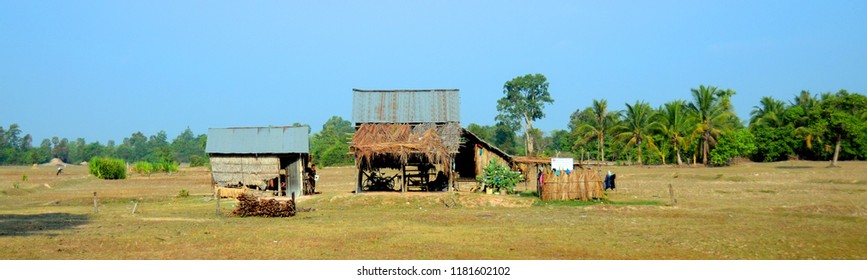 SIEM REAP CAMBODIA MARCH 30: Typical Homes On Stilts On The Bank Of The Tone Sap River On March 30 2013 In Siem Reap Cambodia