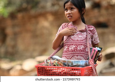 Cambodian Girl Images Stock Photos Vectors Shutterstock