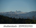 Sierra Nevada de Santa Marta, la montaña mas alta que tiene el país de Colombia, en este lugar habitan especies de animales endémicos entre aves, reptiles y mamíferos.