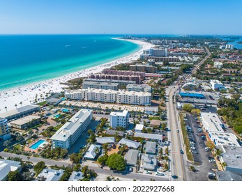 Siesta Key Sarasota Florida Beautiful Blue Water And Sunny Day At Beach Spring Break Tourist Season Boaters Vacation White Sands