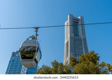 The sight of Skyscrapers in Yokohama.
This area is the center of business, commerce and tourism in Yokohama. A state-of-the-art ropeway has been installed. It operates 630 meters one way in 5 minutes.
