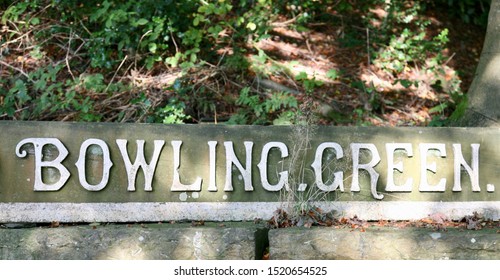 A Sign For The Bowling Green