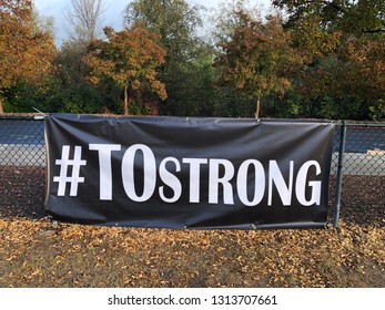 Sign Displayed At Thanksgiving Day Turkey Trot In  Thousand Oaks, California In Memorial Of The Borderline Shooting