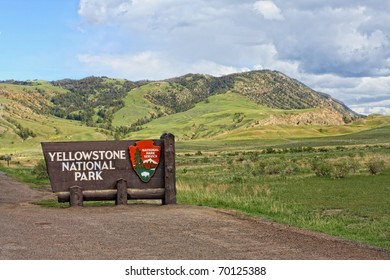 Sign Entering Yellowstone