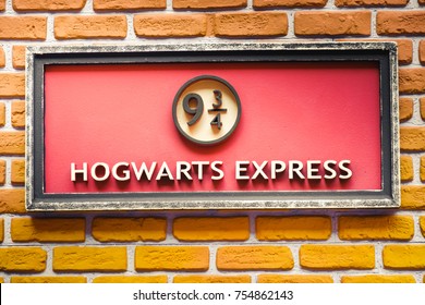 sign of the famous  9 and three quarter platform of the Hogwarts Express train  from the Harry Potter saga - Ferrara, Oct 15 2017