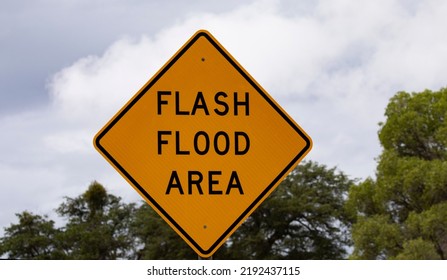 540 Flood area warning sign Images, Stock Photos & Vectors | Shutterstock