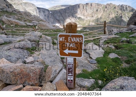 Sign for the Mt. Evans summit trail, from the Summit Lake area