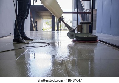 4,400 Floor polish machine Images, Stock Photos & Vectors | Shutterstock