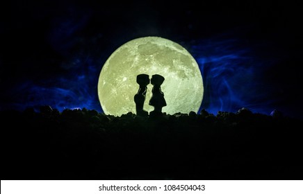 279 Couple Kissing Under The Moon Images, Stock Photos & Vectors ...