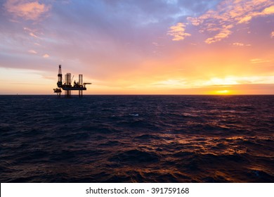 Silhouette of a drilling rig