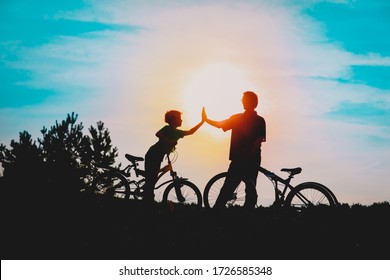 5,068 Family bike riding silhouette Images, Stock Photos & Vectors ...