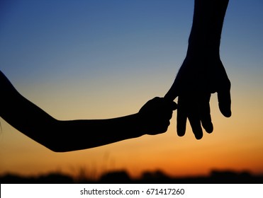 Parent Holding Child Silhouette Images Stock Photos Vectors Shutterstock