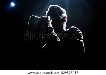 Silhouette of singer 
