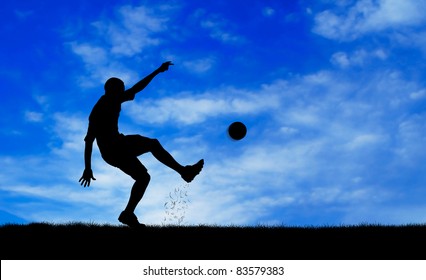 サッカー シルエット シュート の写真素材 画像 写真 Shutterstock