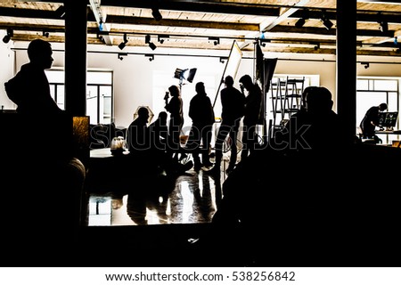 silhouettes backstage 