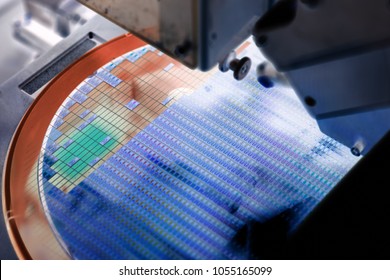 Silicon wafer negative color in die attach machine in semiconductor manufacturing
