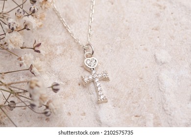 4,387 Silver cross necklace Images, Stock Photos & Vectors | Shutterstock