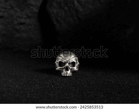 Silver Gothic Fire Flaming Skull Ring 
