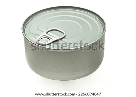 Silver metallic closed can with ring-pull isolated on white background