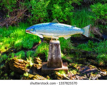 Silver Mosaic Salmon Statue Ketchikan Set Stock Photo 1337825570 ...