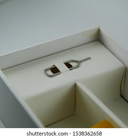 Sim Card Removal Tool On The Box. Easily Open/remove/eject The SIM Card Tray.