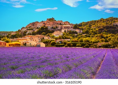 Simiane la Rotonde village and lavender. Provence, France, Europe