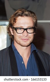 Simon Baker At THE PAINTED VEIL Premiere, ArcLight Cinemas, Los Angeles, CA, December 13, 2006